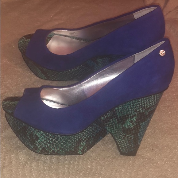 Calvin Klein Platform Heels - Picture 5 of 6